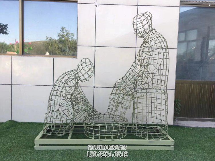 同心镂空洗脚雕塑制作，园林装饰，铁艺孝道人物雕塑