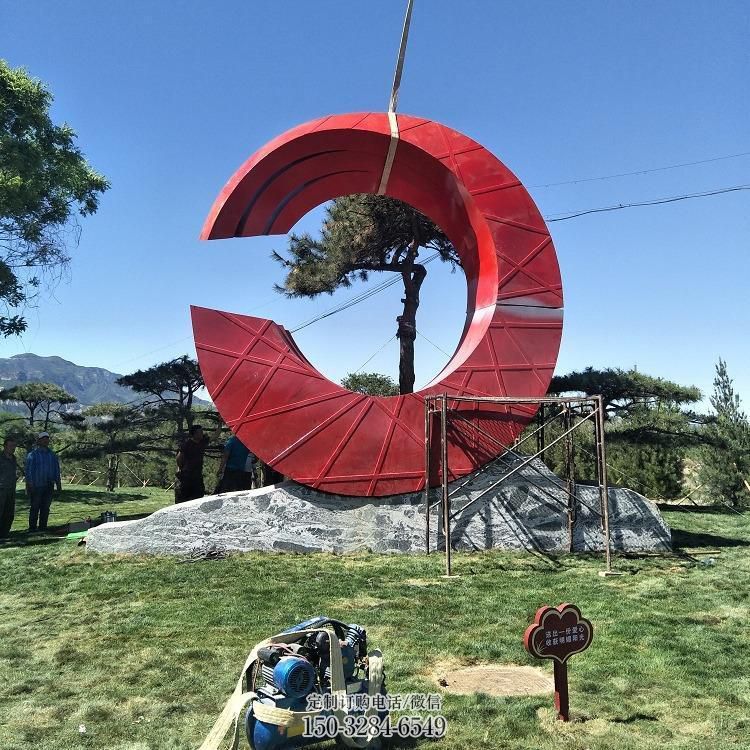 中宁草地精神堡垒雕塑 现代校园标识雕塑 大型标牌雕塑 中宁草地精神堡垒雕塑 现代校园标识雕塑 大型标牌雕塑